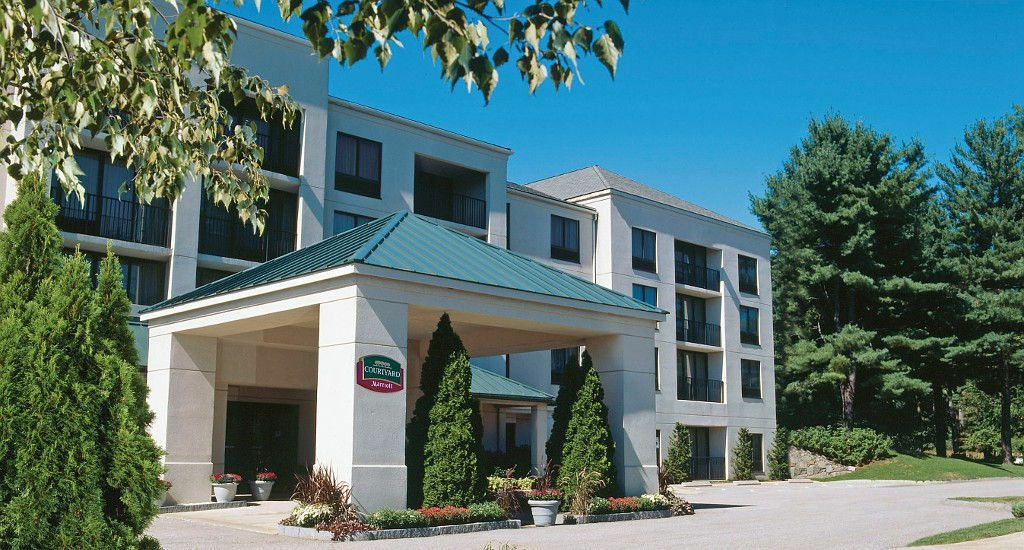 Отель Courtyard By Marriott Портсмут Экстерьер фото